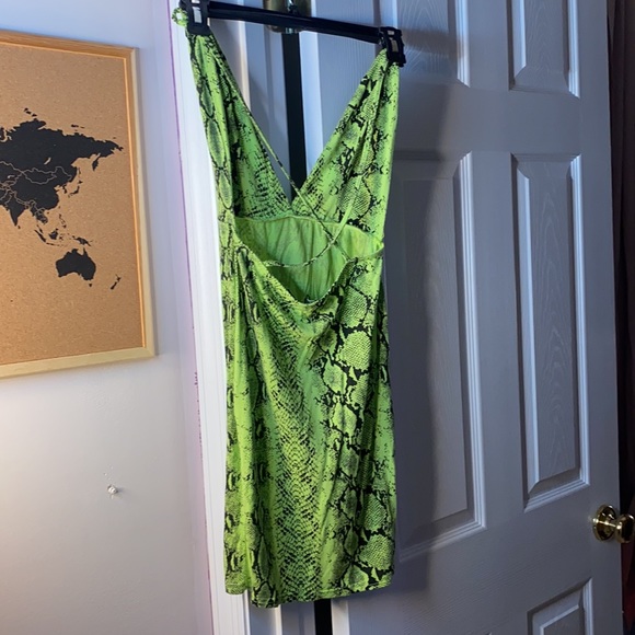 Slime 💚💚Mini DRESS - Picture 6 of 7